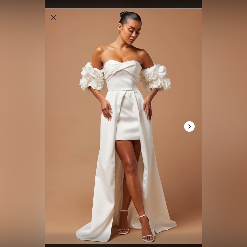 Marina White Gown 💖